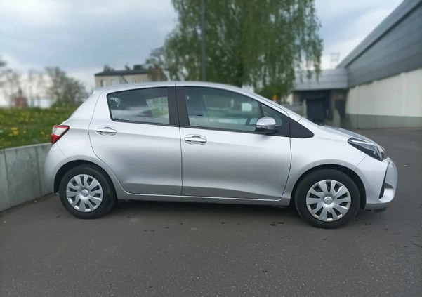 Toyota Yaris cena 48900 przebieg: 68900, rok produkcji 2020 z Łódź małe 79